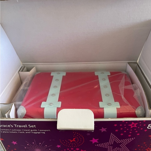 Two New American Girl Grace's Travel Set - Red and blue - Picture 5 of 5